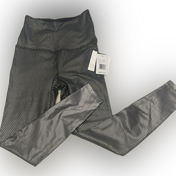 NWT Beyond Yoga Metallic Leggings - Picture 3 of 3